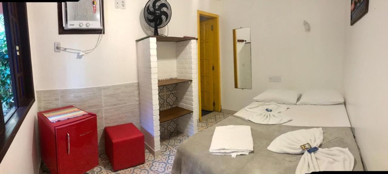 Hostel Biergarten Vila do Abraao