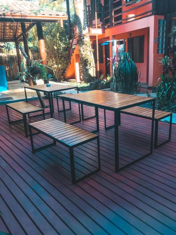 Biergarten Hostel Vila do Abraao