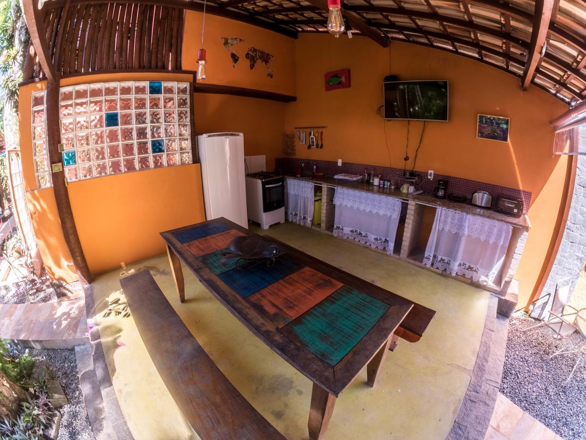 Hostel Biergarten Vila do Abraao